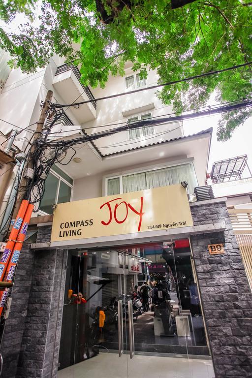 Апарт готель Compass Living Joy Хошимін Екстер'єр фото