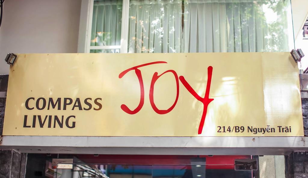 Апарт готель Compass Living Joy Хошимін Екстер'єр фото